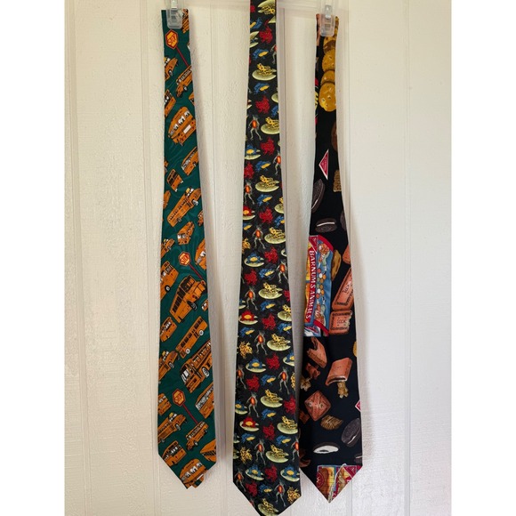 Nicole Miller Other - Lot of 3 Vintage Novelty Ties Nicole Miller Nabisco Frogs School Bus Silk Retro